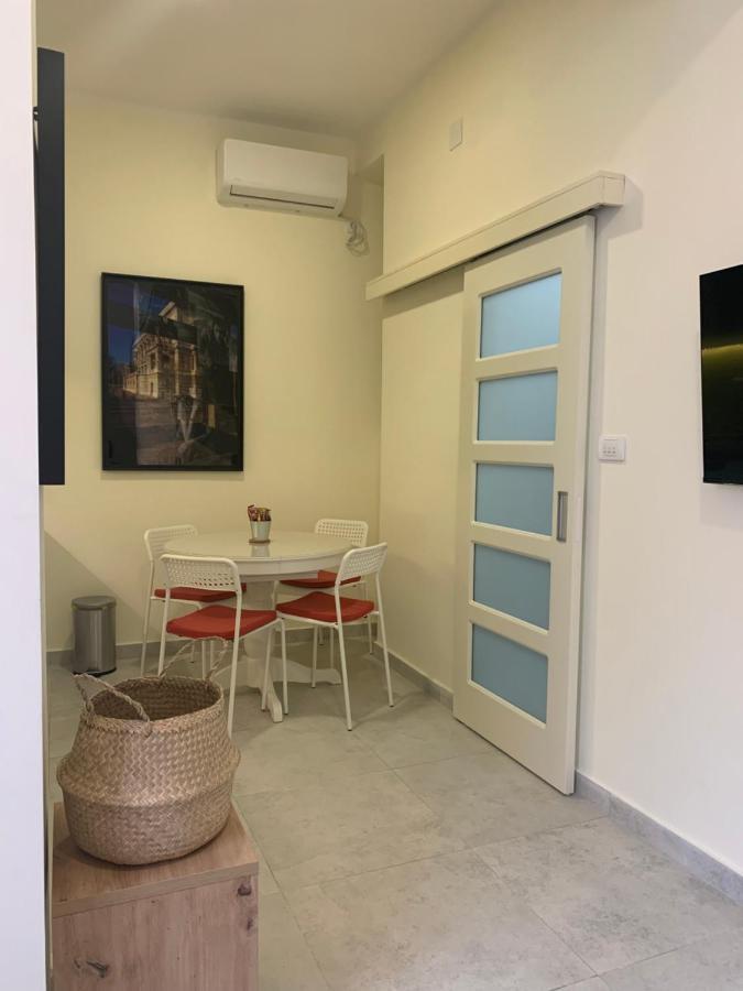 Sunlit Artist Studio Apartment Belgrad Exterior foto