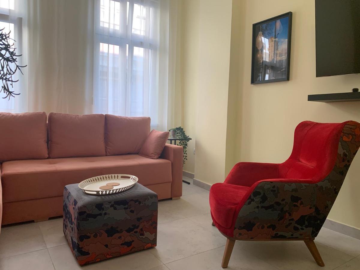 Sunlit Artist Studio Apartment Belgrad Exterior foto